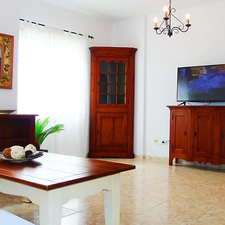 Daire Chocolate Rustic Apartment, In