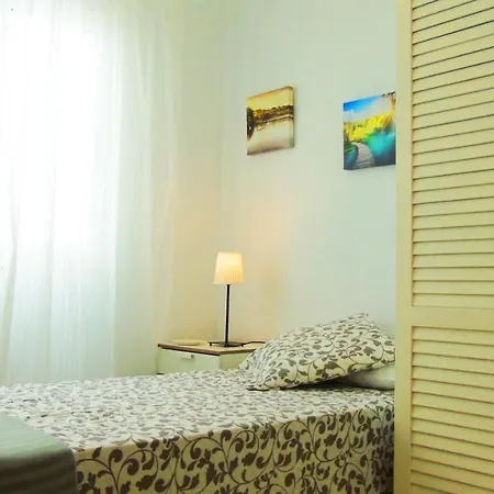 아파트 Chocolate Rustic Apartment, In