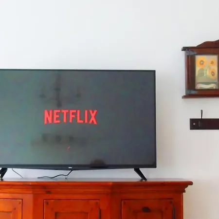 Chocolate Rustic Apartment, In Apartamento *