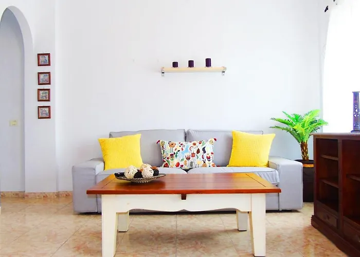 Chocolate Rustic Apartment, In Appartement
